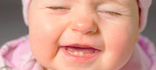 прорезывании зубов у ребенка